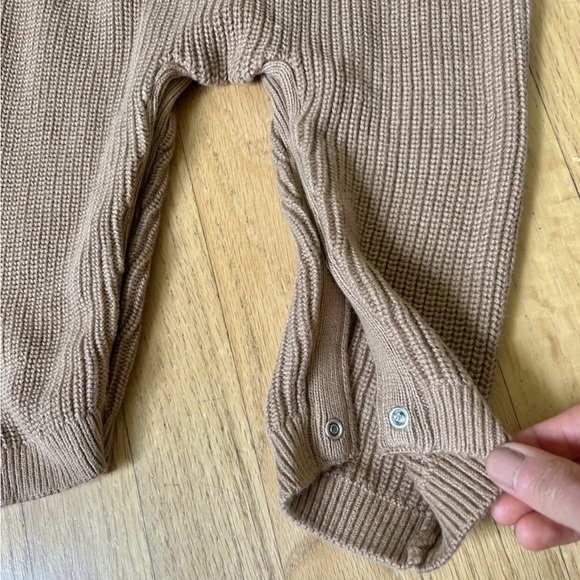 Banana Republic Baby Sweater Cable Knit Full Length Onesie- 18-24m, Camel Brown - Picture 5 of 9